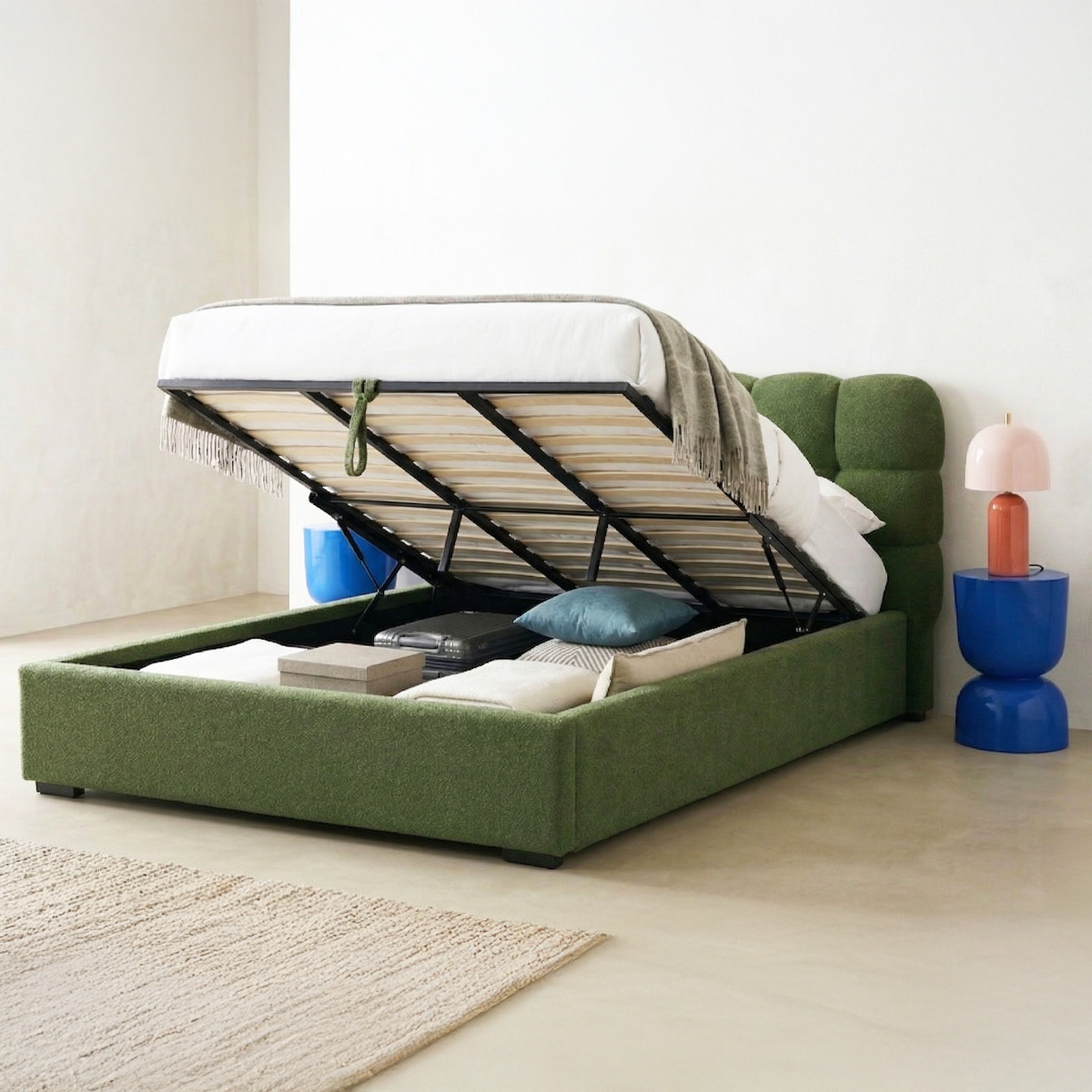 Lit coffre adulte 180x200 cm avec sommier et tête de lit capitonnée en tissu bouclé vert - Lola