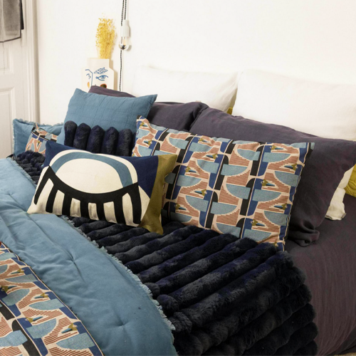 Jeté de lit en fausse fourrure bleu marine 180 x 260 cm - Alice