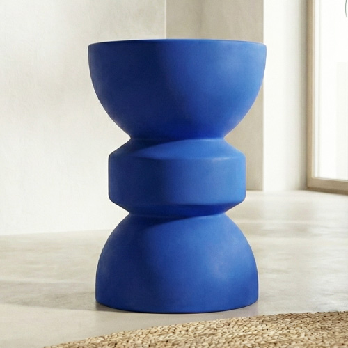 Bout de canapé en résine bleu mat Ø30 cm - Elin