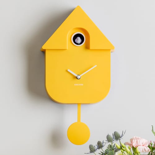 Horloge murale en métal jaune ochre - Modern Cuckoo