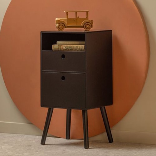 Table de chevet haut rétro 2 tiroirs 1 niche en bois laqué noir 36 cm - Ozzy