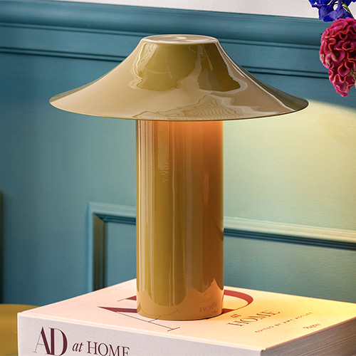 Lampe à poser en métal vert olive - Catania