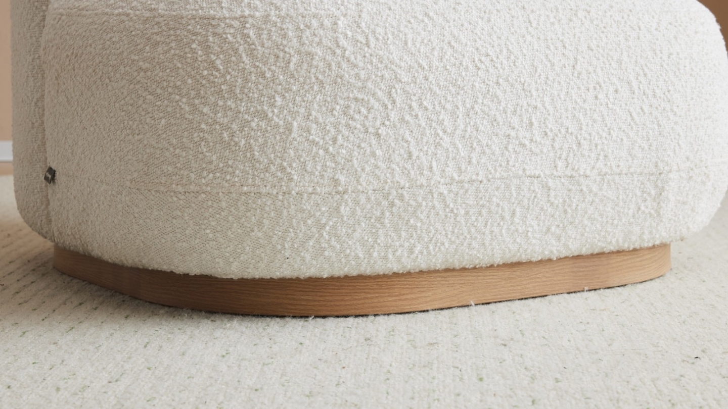 Fauteuil en tissu bouclette écru - Colette Fauteuil en tissu bouclette écru - Colette