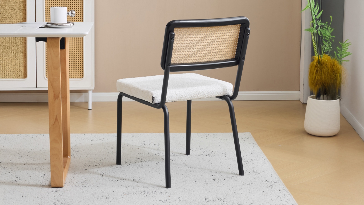 Lot de 2 chaises en acier et bois noir, cannage naturel et tissu bouclé beige - Paula