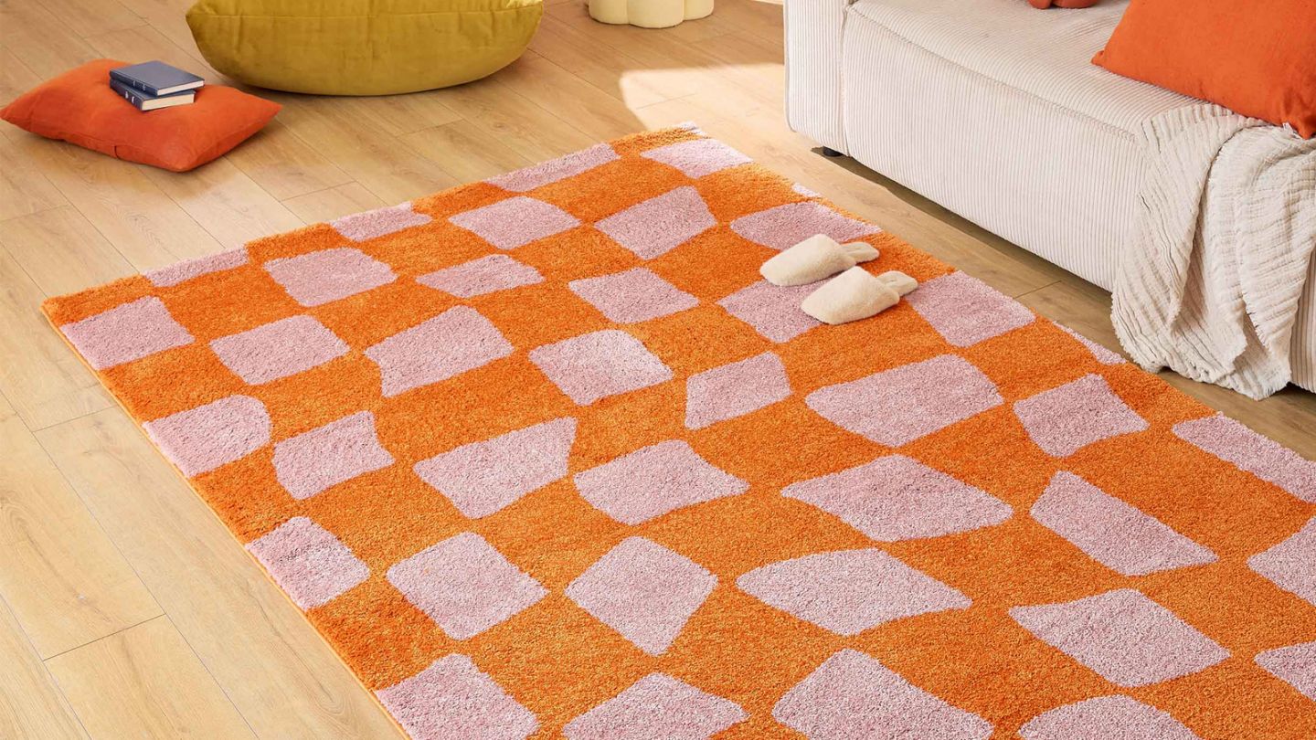 Tapis rétro à damier orange 120x160 cm - Nahia