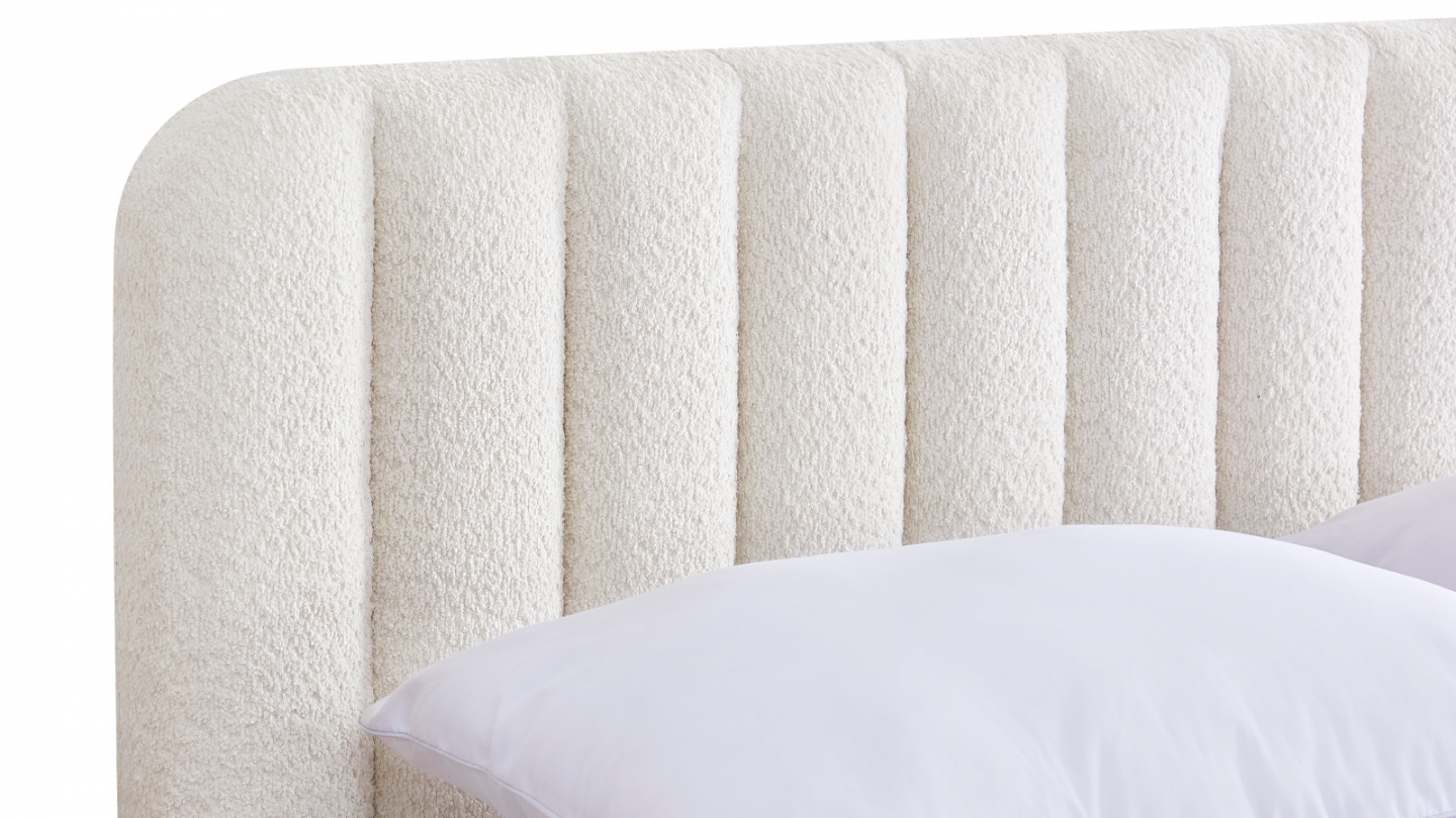 Lit coffre adulte 180x200 cm avec tête de lit capitonnée en tissu bouclé beige - Ava