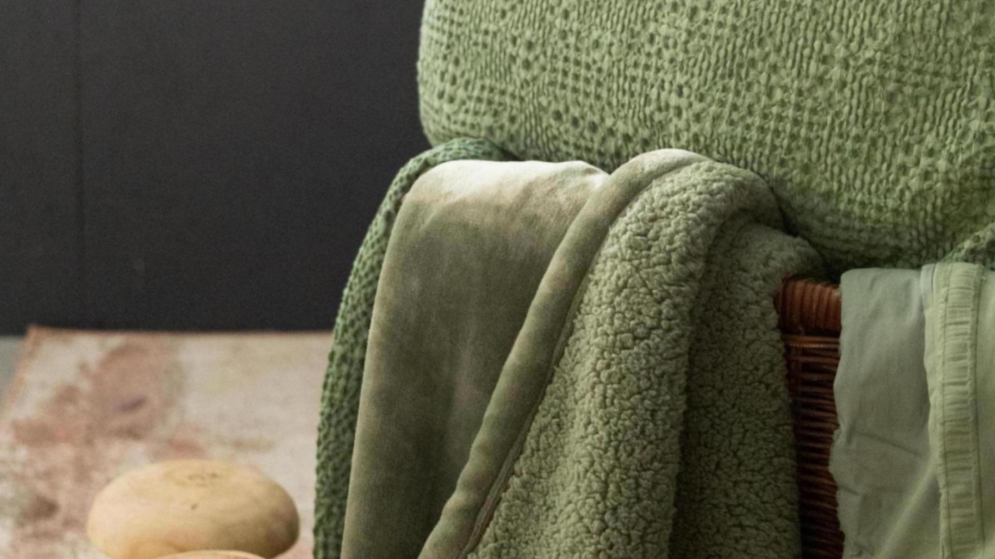 Maxi plaid doux vert amande 180 x 220 cm - Michka