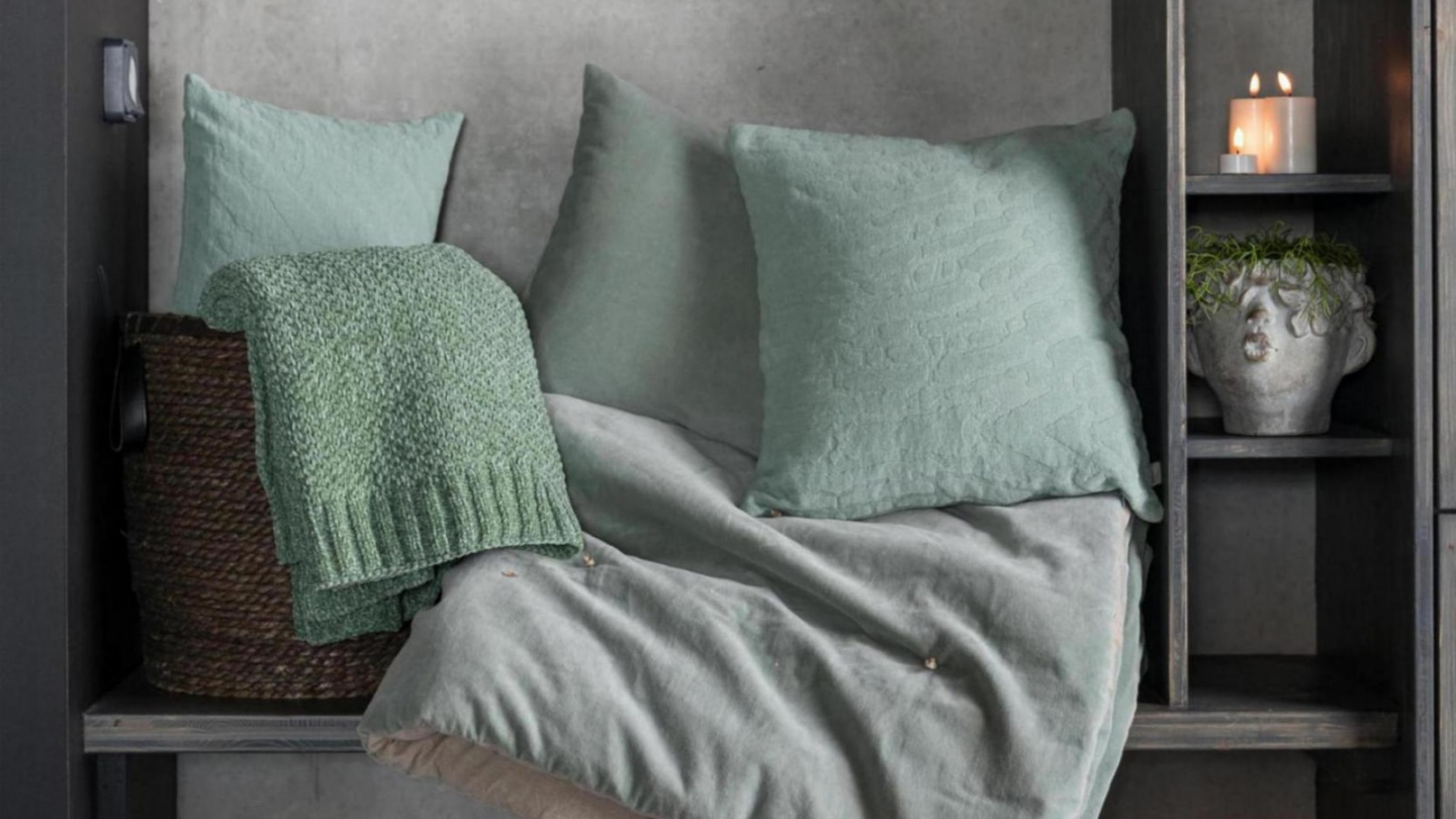 Coussin en velours vert opaline 40 x 65 cm - Elise