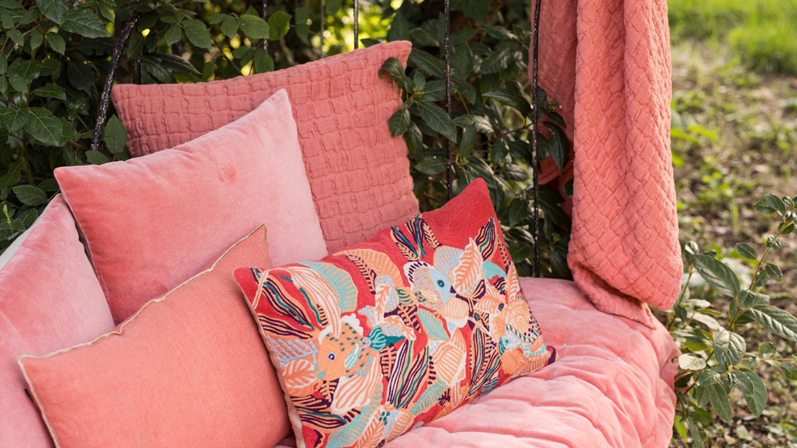 Coussin en velours orange pêche 45 x 45 cm - Elise