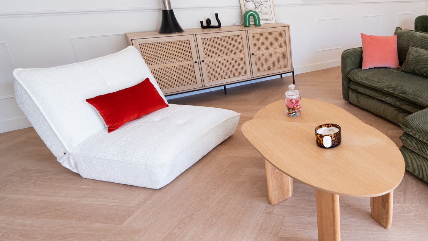 Fauteuil lounge en tissu bouclé beige - Matis