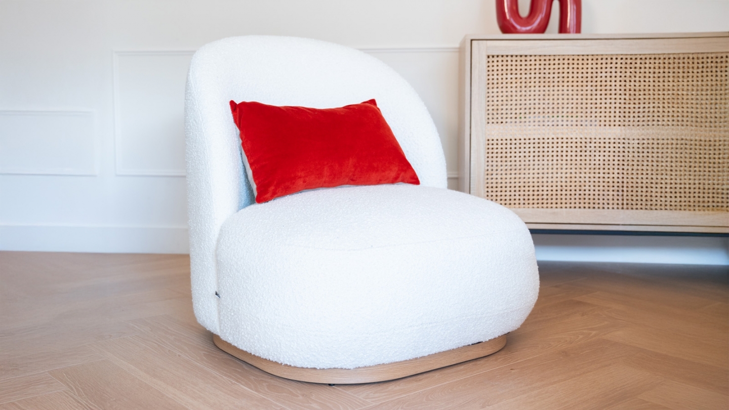 Fauteuil en tissu bouclette écru - Colette Fauteuil en tissu bouclette écru - Colette