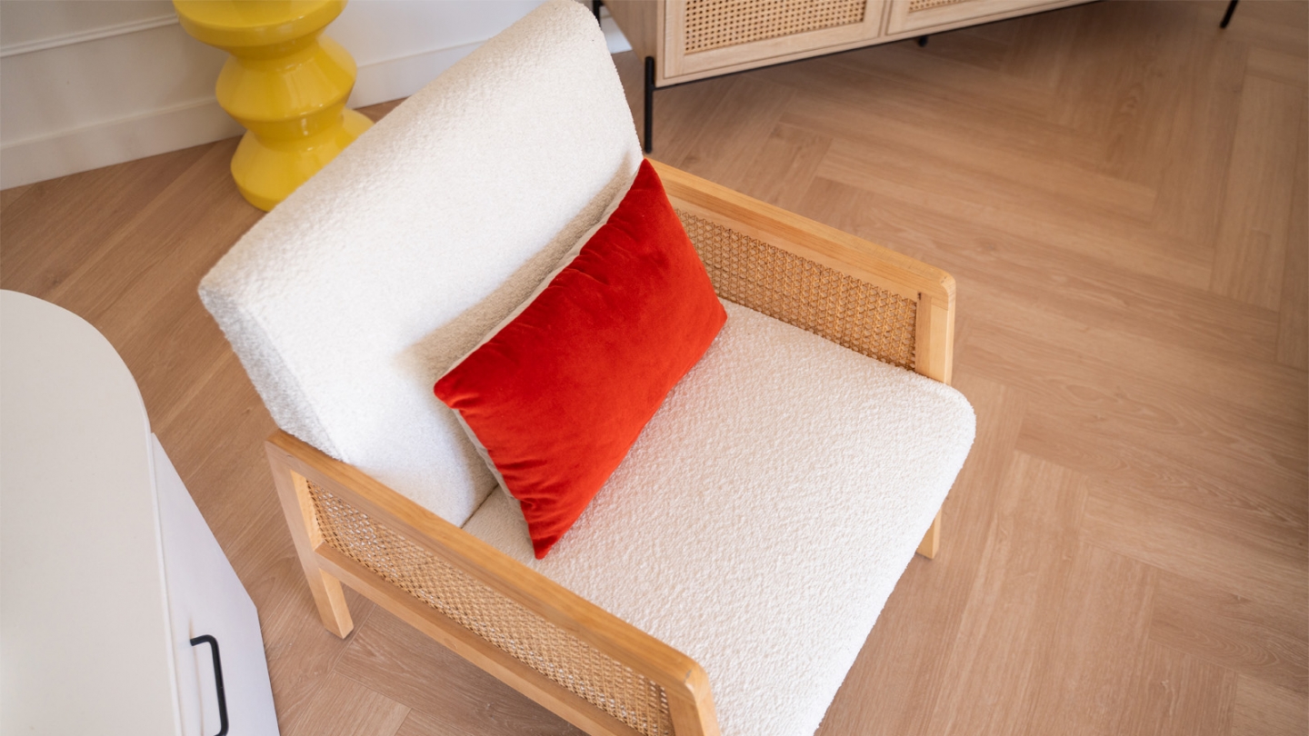 Fauteuil rotin et tissu bouclé écru - Mani Fauteuil rotin et tissu bouclé écru - Mani