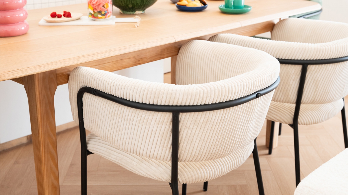 Lot de 2 fauteuils de table en velours côtelé beige - Malone