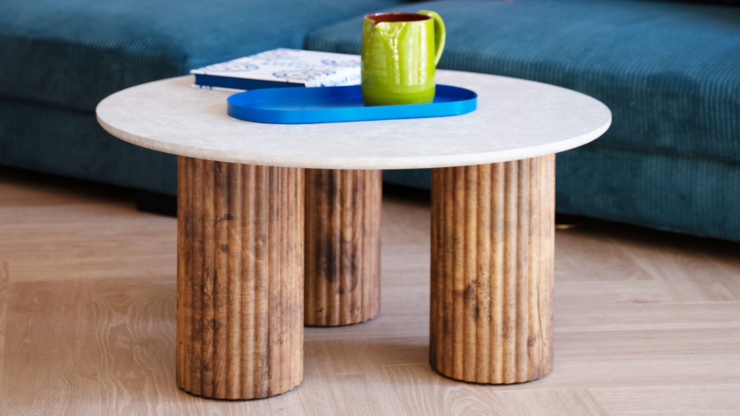 Table basse ronde effet marbre blanc, piètement bois 80 cm - Stone
