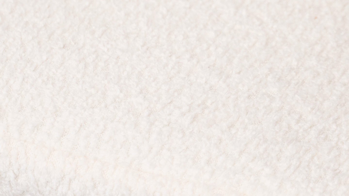 Lot de 2 chaises en tissu bouclé écru, piètement métal noir - Evora