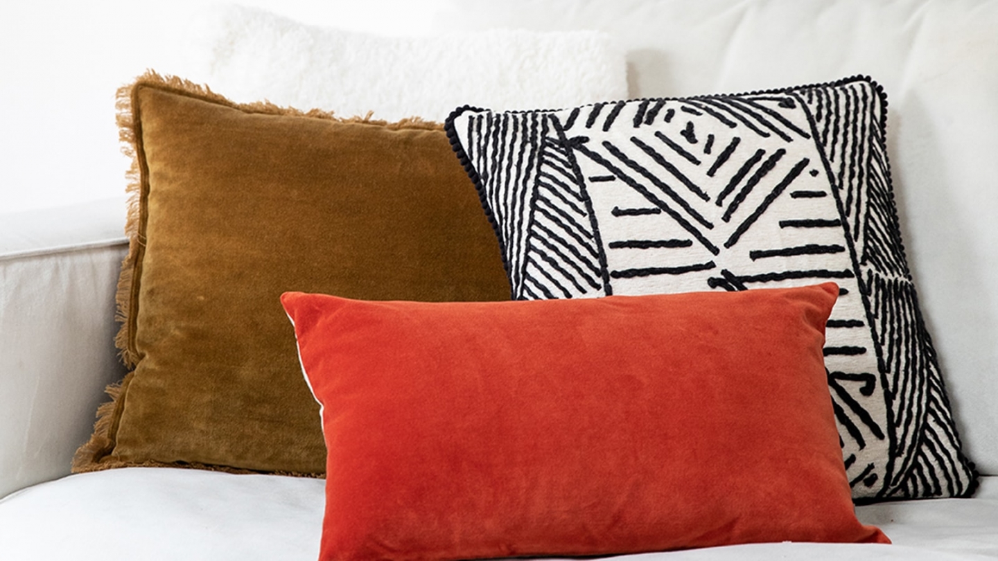 Coussin en velours orange marmelade 30 x 50 cm - Elise