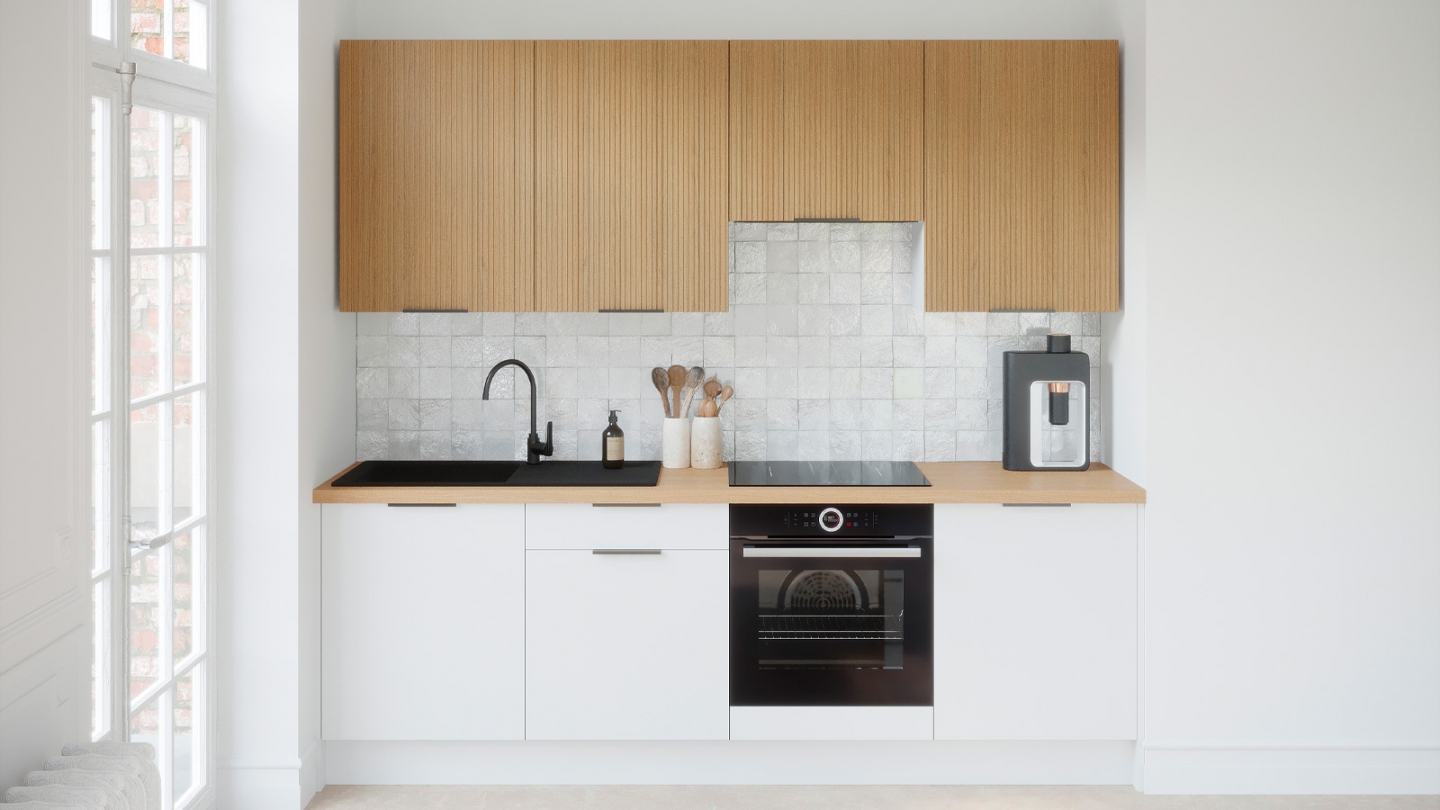 Ensemble de 8 meubles de cuisine - L. 245 cm - blanc et chêne clair cannelé - Cannele