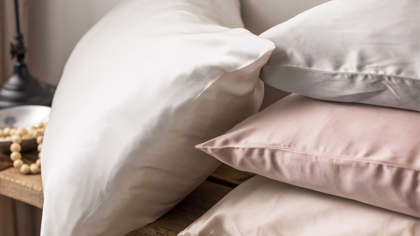 Lot de 2 Taies d'oreiller en soie blanc 50 x 75 cm - Ashley