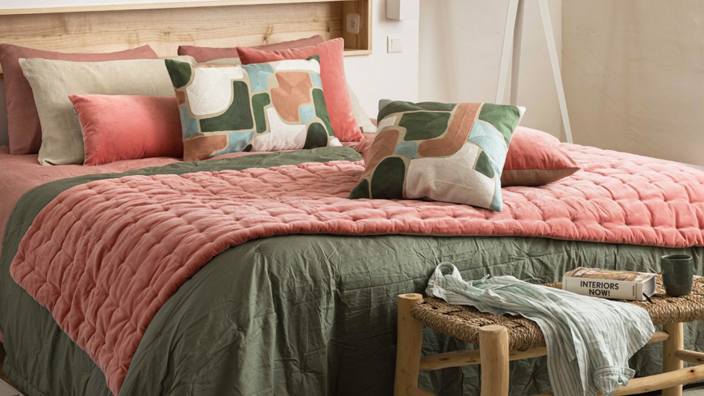 Jeté de lit en coton Vert 240 x 260 cm - Tika Jeté de lit en coton Vert 240 x 260 cm - Tika