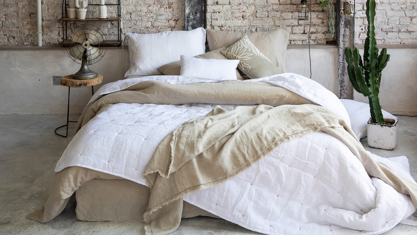 Lot de 2 Taies d'oreiller en lin Jaune 65 x 65 cm - Zeff Lot de 2 Taies d'oreiller en lin Jaune 65 x 65 cm - Zeff