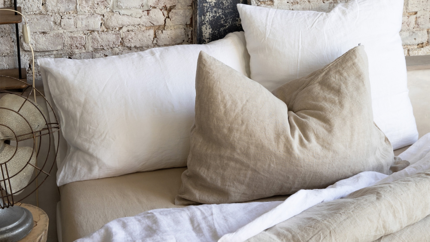 Lot de 2 Taies d'oreiller en lin Naturel 65 x 65 cm - Zeff Lot de 2 Taies d'oreiller en lin Naturel 65 x 65 cm - Zeff