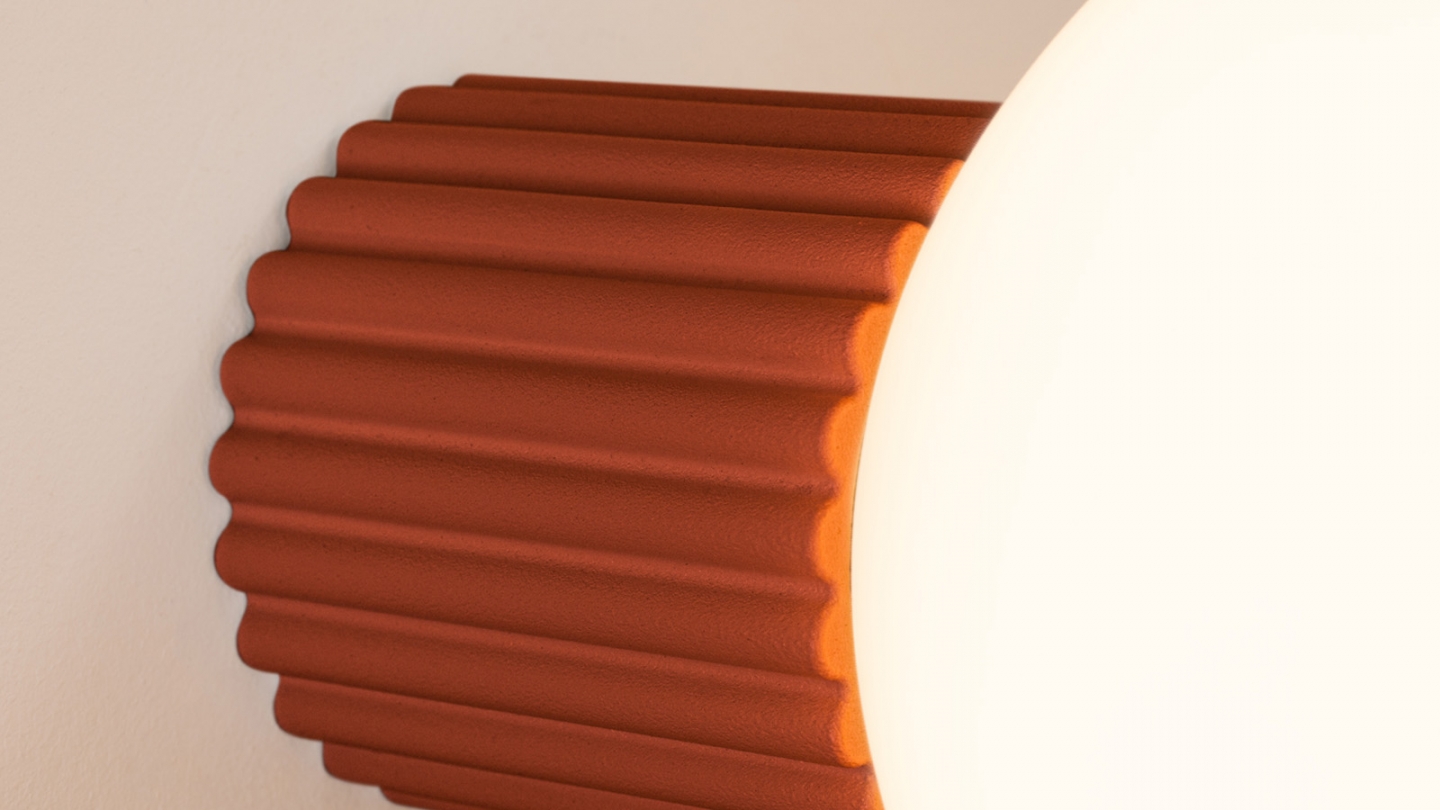 Applique en aluminium cannelé terracotta - Halo