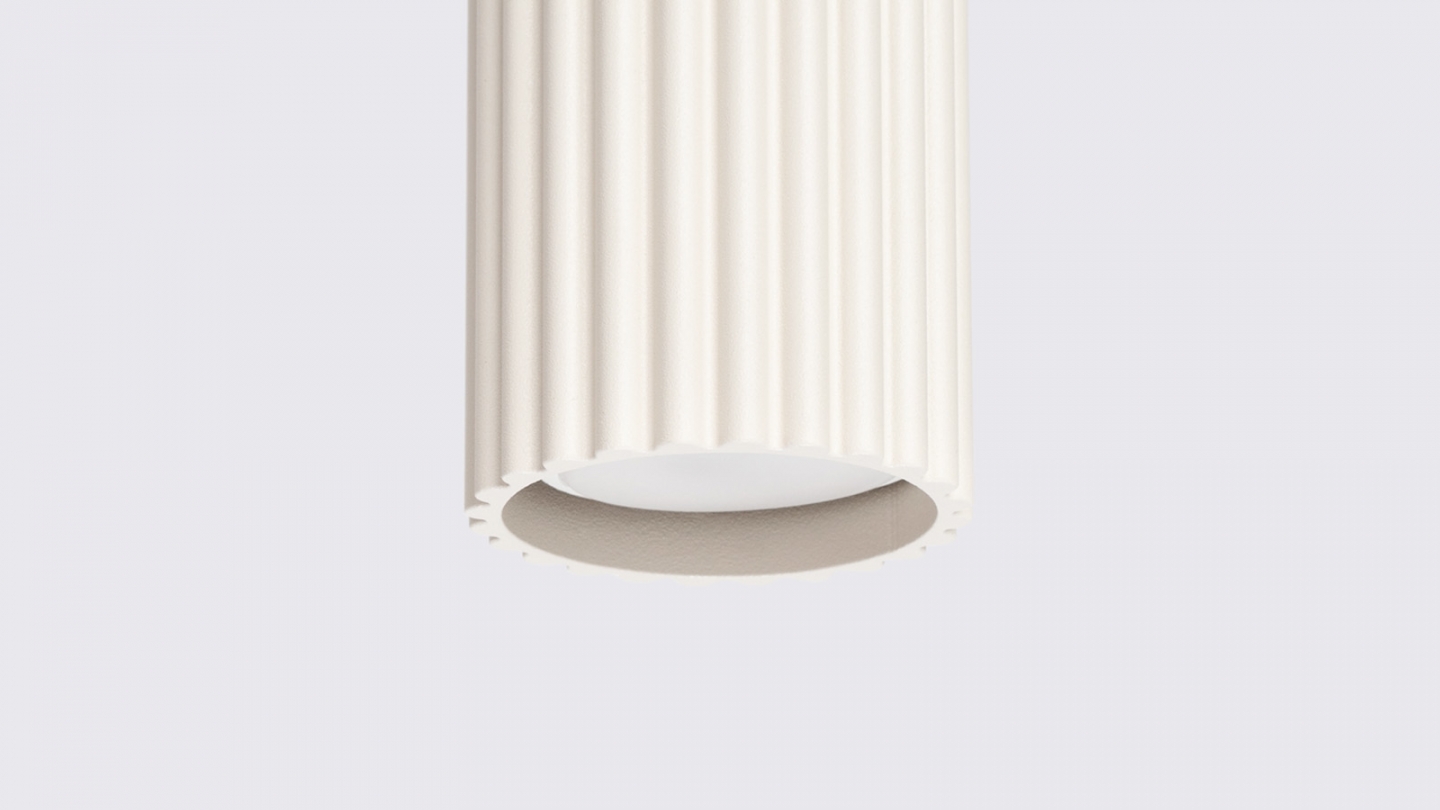 Suspension en aluminium cannelé beige - Karbon