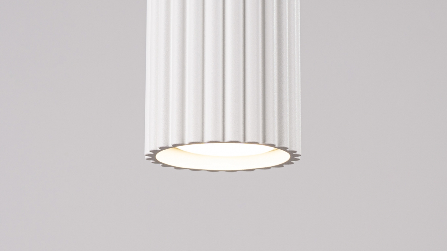 Suspension en aluminium cannelé blanc - Karbon