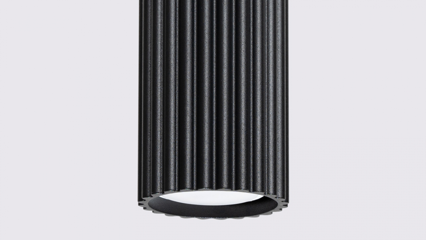 Suspension en aluminium cannelé noir - Karbon