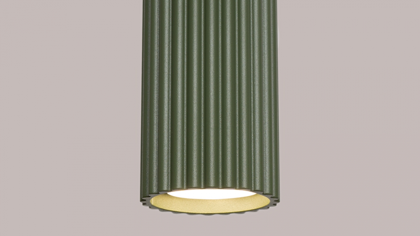 Suspension en aluminium cannelé vert olive - Karbon