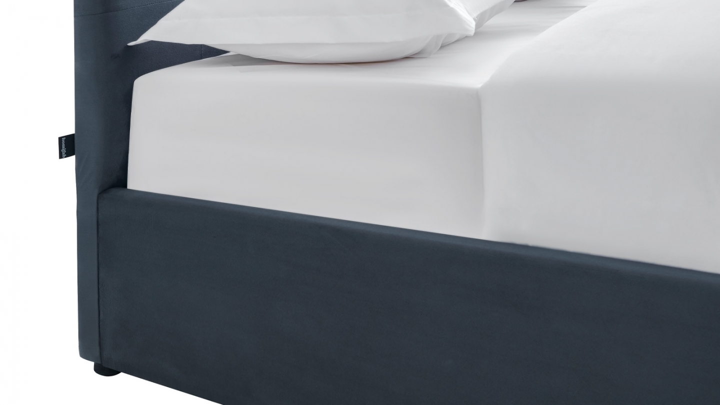 Ensemble Lit coffre adulte 140x190cm avec tête de lit en velours gris foncé - Tina + Matelas mémoire de forme - Memo HR
