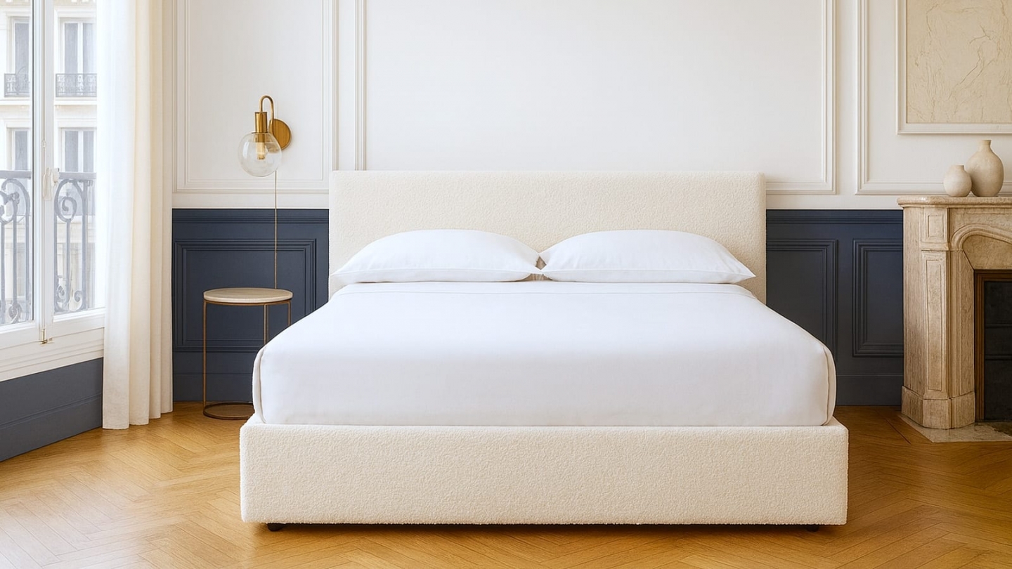 Ensemble Lit coffre adulte 140x190cm avec tête de lit en tissu bouclé beige - Tina + Matelas mémoire de forme - Dual Confort Ensemble Lit coffre adulte 140x190cm avec tête de lit en tissu bouclé beige - Tina + Matelas mémoire de forme - Dual Confort