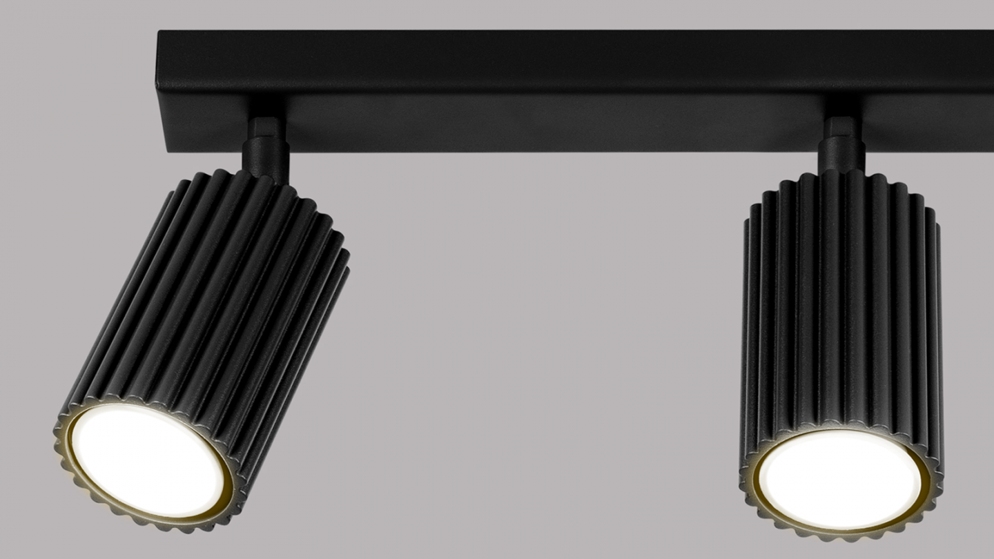 Plafonnier linéaire en aluminium cannelé 3 ampoules noir - Karbon Plafonnier linéaire en aluminium cannelé 3 ampoules noir - Karbon