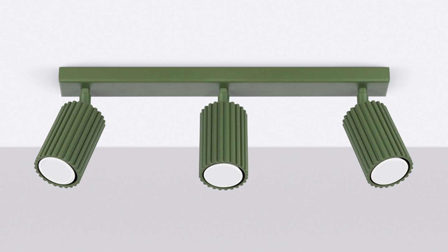 Plafonnier linéaire en aluminium cannelé 3 ampoules vert olive - Karbon Plafonnier linéaire en aluminium cannelé 3 ampoules vert olive - Karbon
