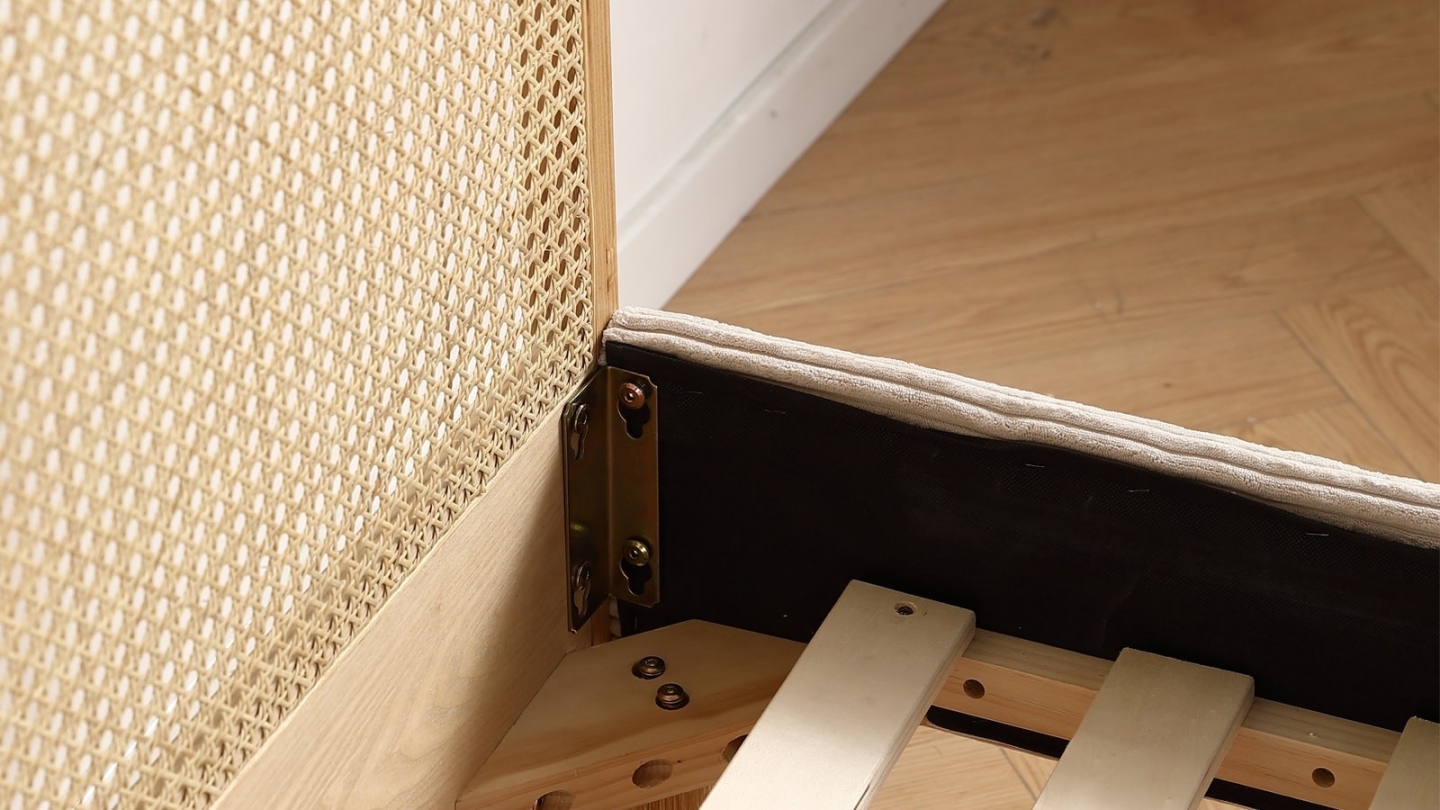 Ensemble Lit adulte 140x190 cm en velours côtelé beige avec tête de lit en cannage Dalia + lot de 2 chevets Bali Ensemble Lit adulte 140x190 cm en velours côtelé beige avec tête de lit en cannage Dalia + lot de 2 chevets Bali