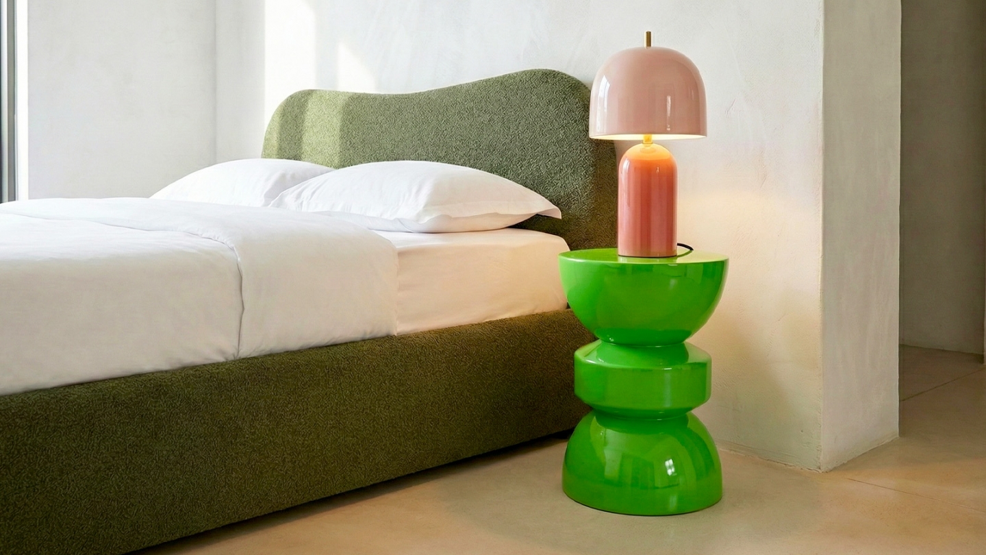 Bout de canapé en résine vert brillant Ø30 cm - Elin Bout de canapé en résine vert brillant Ø30 cm - Elin