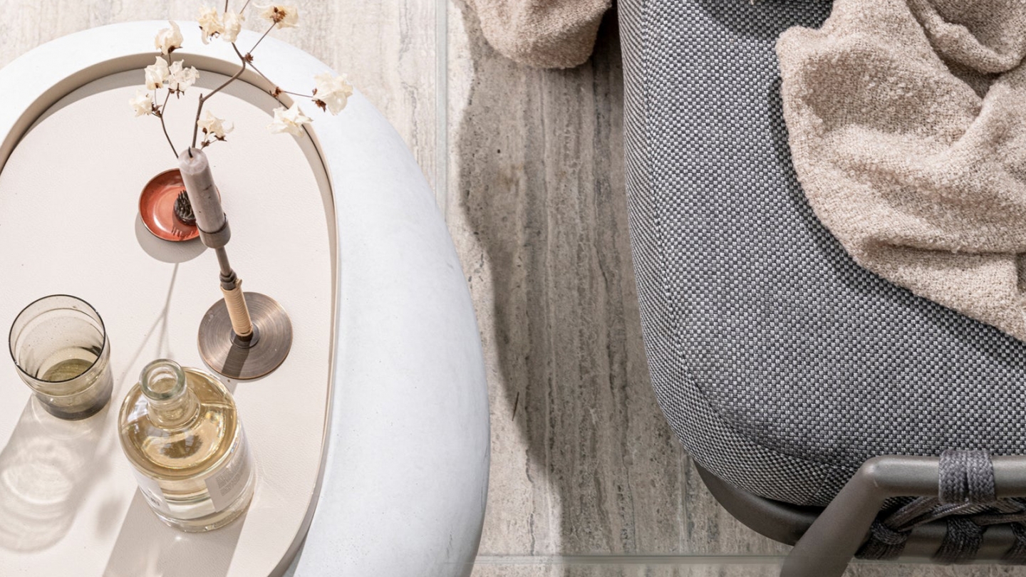 Table d’appoint organique en blanc – 65 cm - Pebble Table d’appoint organique en blanc – 65 cm - Pebble