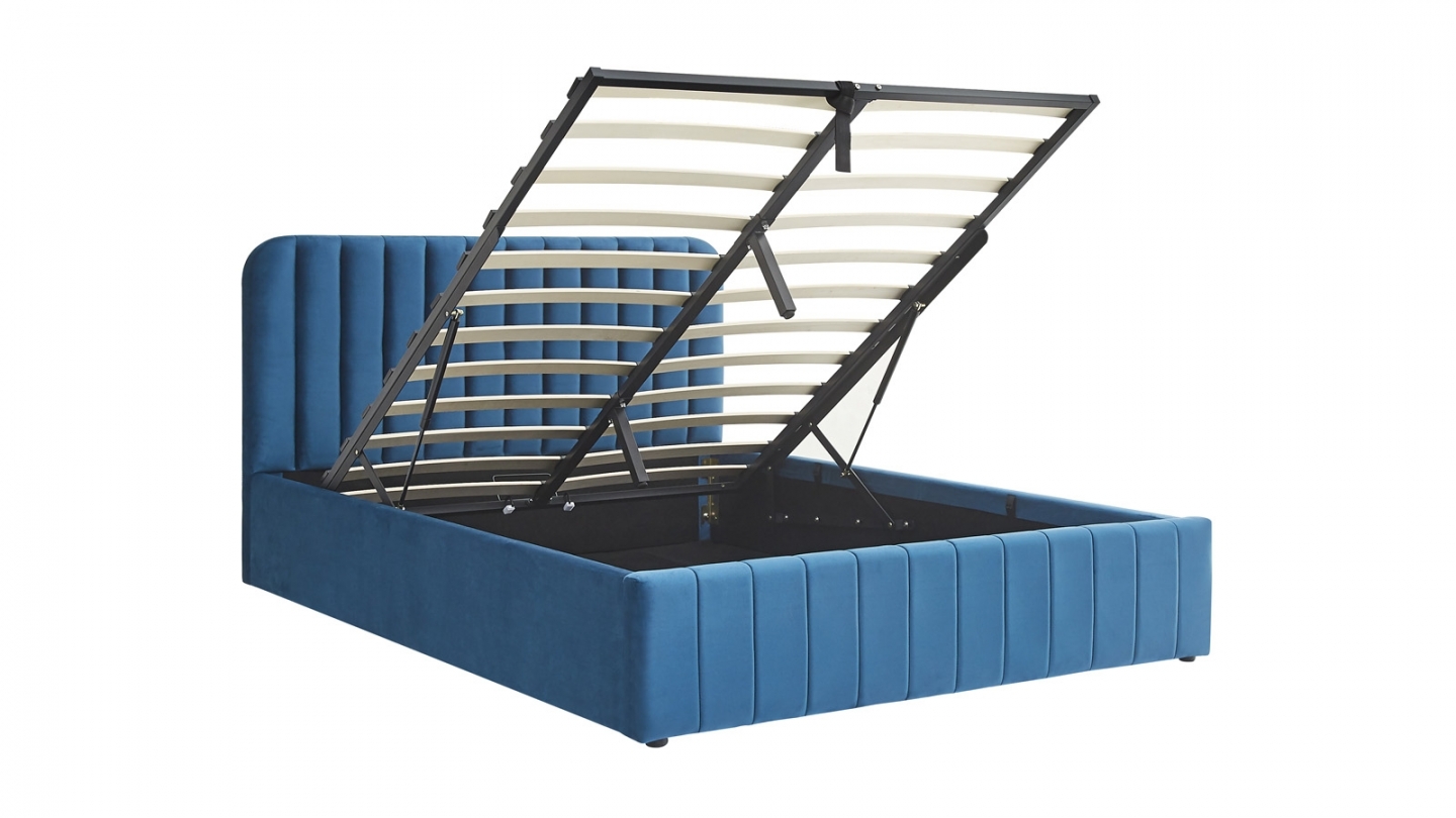 Lit coffre adulte 140x190 cm avec tête de lit capitonnée en velours bleu nuit - Ava Lit coffre adulte 140x190 cm avec tête de lit capitonnée en velours bleu nuit - Ava