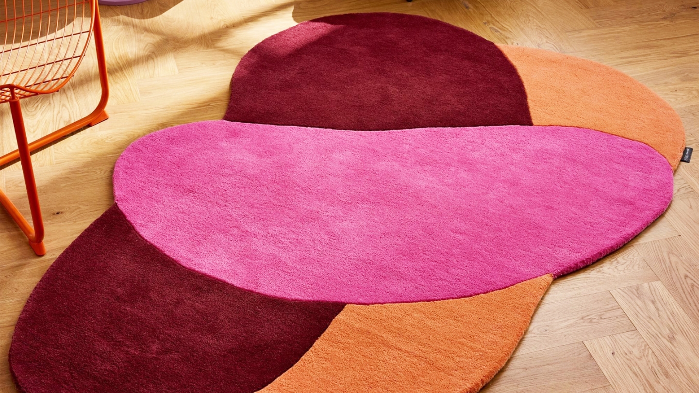 Tapis en laine motif géométrique rose 200x290 cm – tissé main - Sunset Pop Tapis en laine motif géométrique rose 200x290 cm – tissé main - Sunset Pop