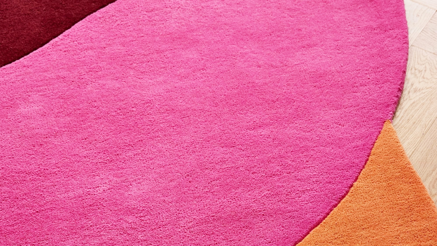 Tapis en laine motif géométrique rose 200x290 cm – tissé main - Sunset Pop Tapis en laine motif géométrique rose 200x290 cm – tissé main - Sunset Pop