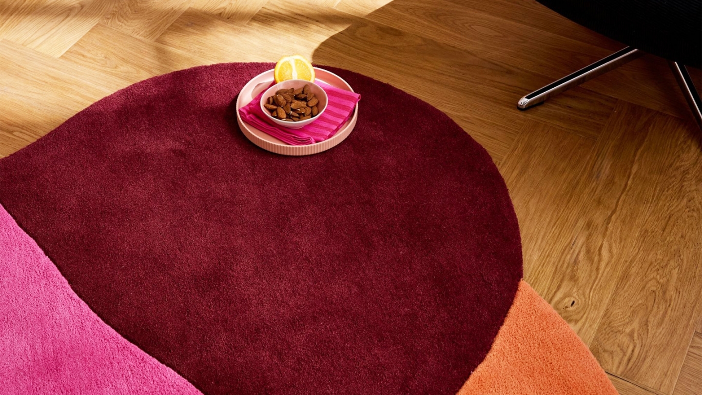 Tapis en laine motif géométrique rose 200x290 cm – tissé main - Sunset Pop Tapis en laine motif géométrique rose 200x290 cm – tissé main - Sunset Pop