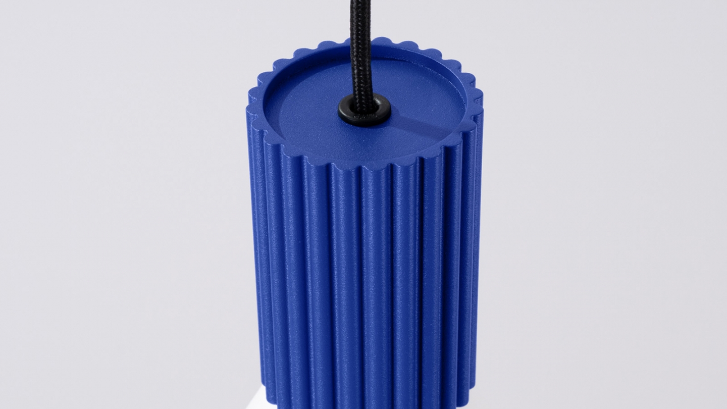 Suspension cannelée blanc / bleu - Estria Suspension cannelée blanc / bleu - Estria