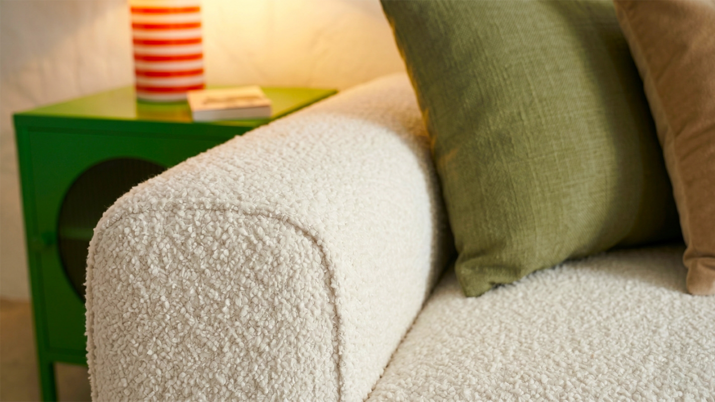 Canapé convertible 3 places en tissu bouclé beige - Grazia Canapé convertible 3 places en tissu bouclé beige - Grazia