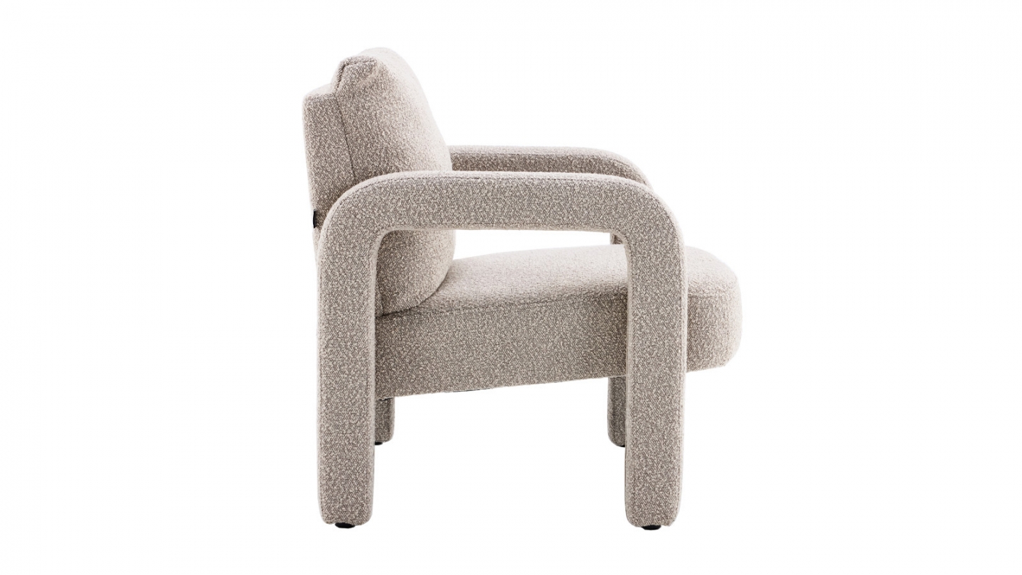 Fauteuil en bois et tissu bouclé taupe - Niko Fauteuil en bois et tissu bouclé taupe - Niko