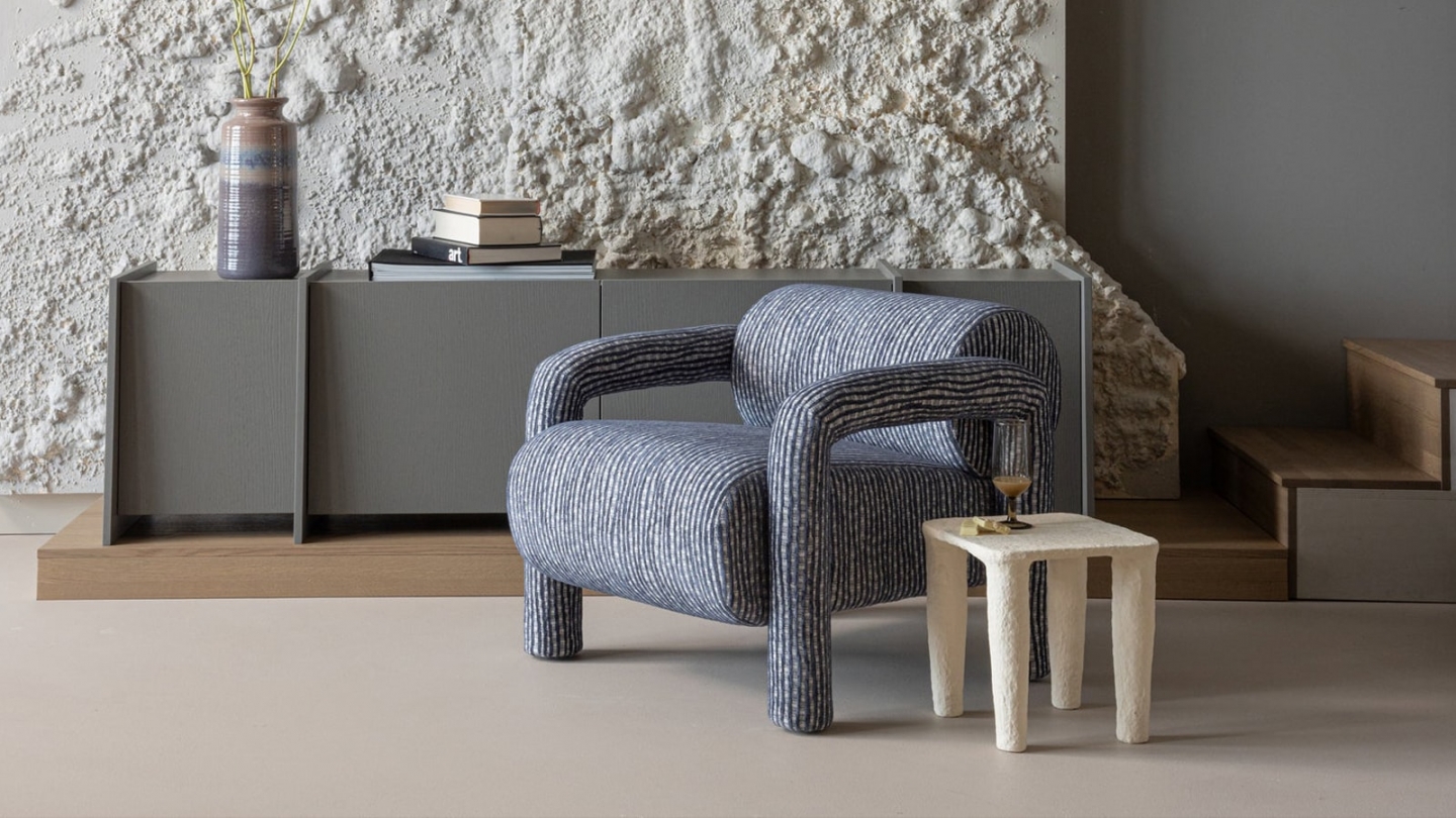 Fauteuil en tissu à motifs rayés gris/bleu - Lenny Fauteuil en tissu à motifs rayés gris/bleu - Lenny
