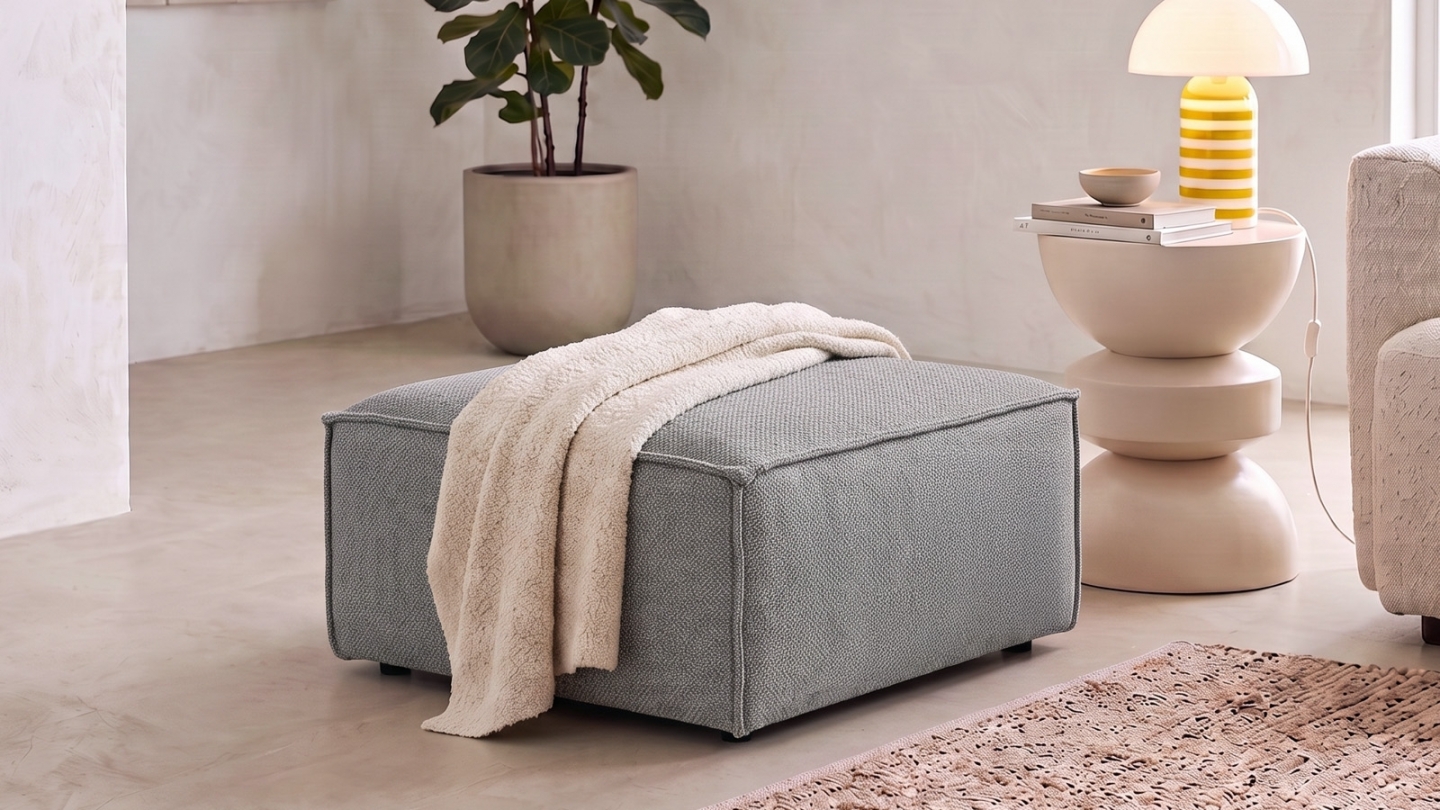 Pouf en tissu chenille gris - Emma Pouf en tissu chenille gris - Emma