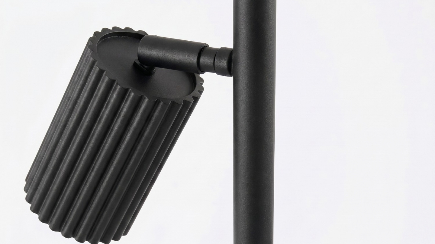 Lampadaire en aluminium noir 155 cm 3 lumières - Karbon Lampadaire en aluminium noir 155 cm 3 lumières - Karbon