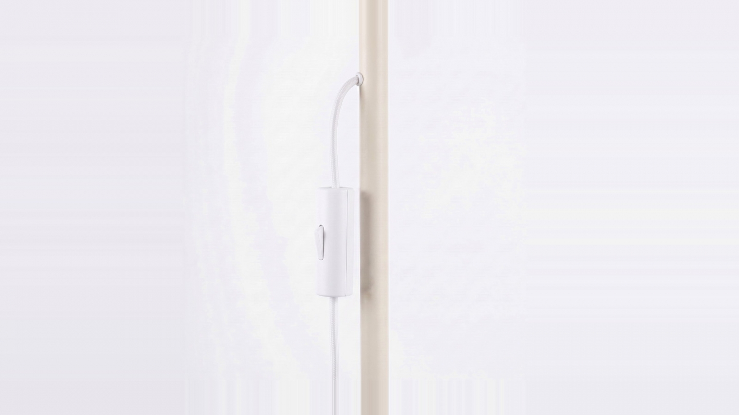 Lampadaire en aluminium beige 155 cm 3 lumières - Karbon Lampadaire en aluminium beige 155 cm 3 lumières - Karbon