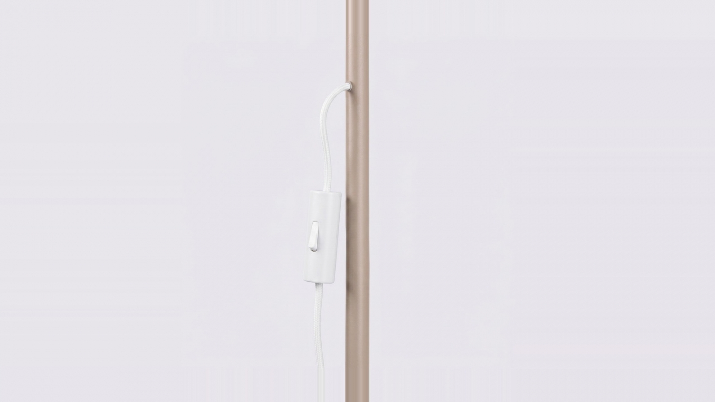 Lampadaire en aluminium taupe 160 cm - Karbon Lampadaire en aluminium taupe 160 cm - Karbon