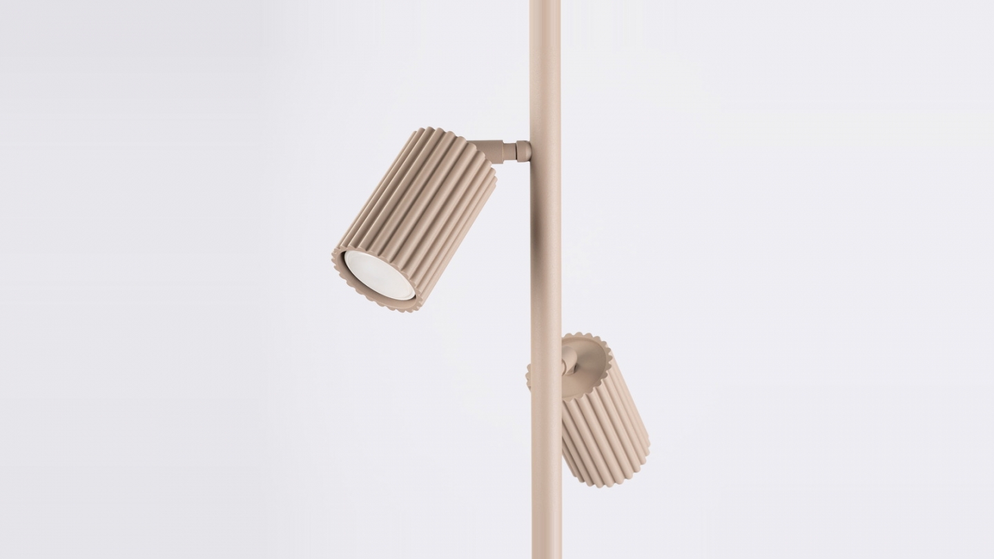 Lampadaire en aluminium taupe 155 cm 3 lumières - Karbon Lampadaire en aluminium taupe 155 cm 3 lumières - Karbon